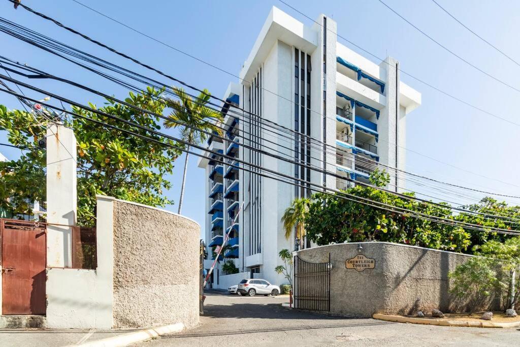 City Edge La Vie Kingston Exterior photo